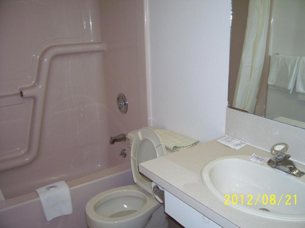 Crystal Inn Niagara Falls Phòng bức ảnh